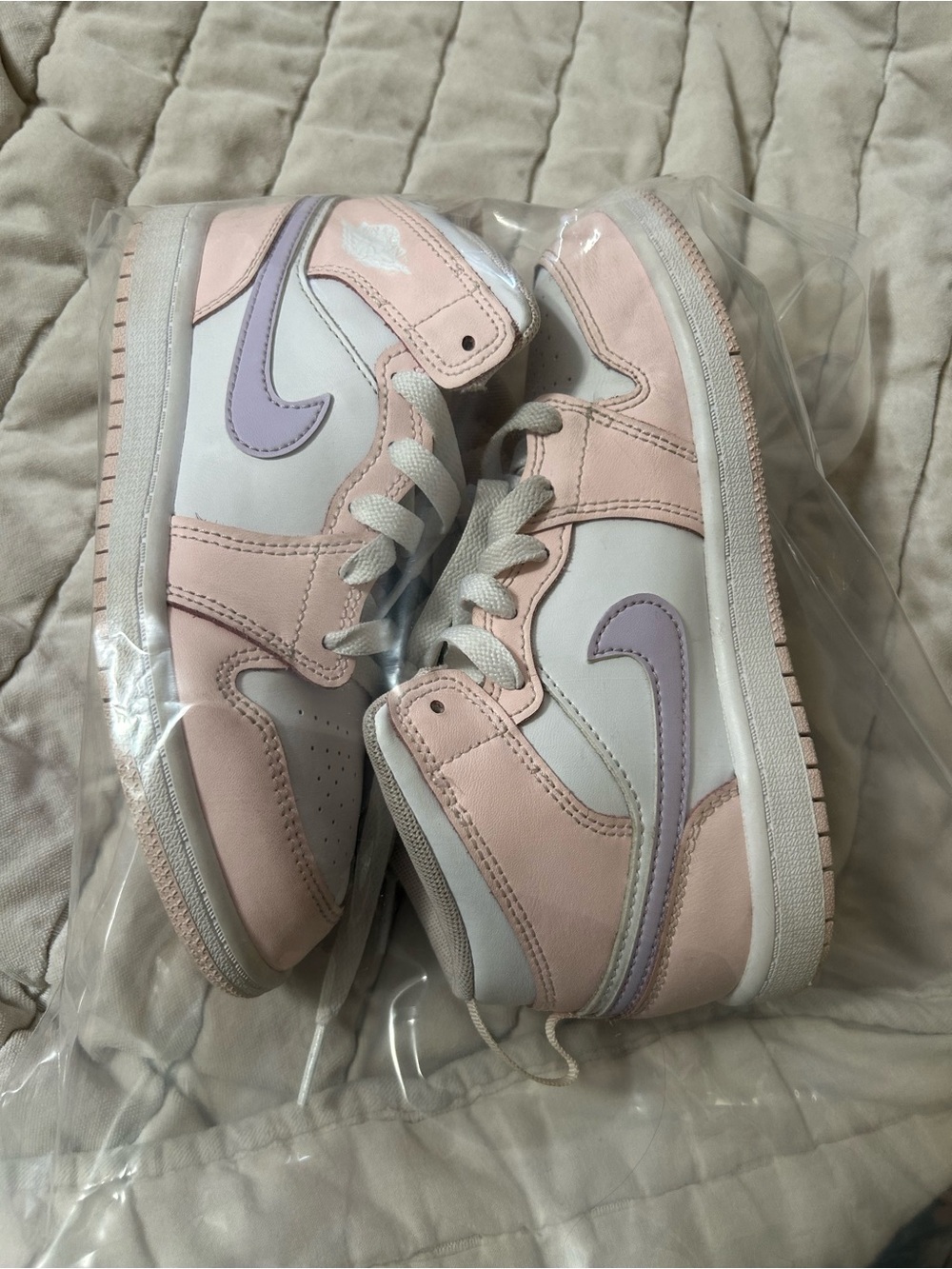 Nike Low-Top Sneakers — White & Pastel Pink
